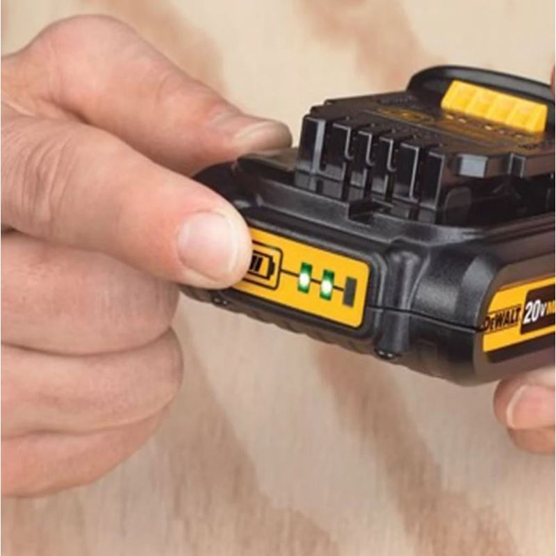 Bateria-Dewalt-DCB200-B3-20V-3-0-AH_04