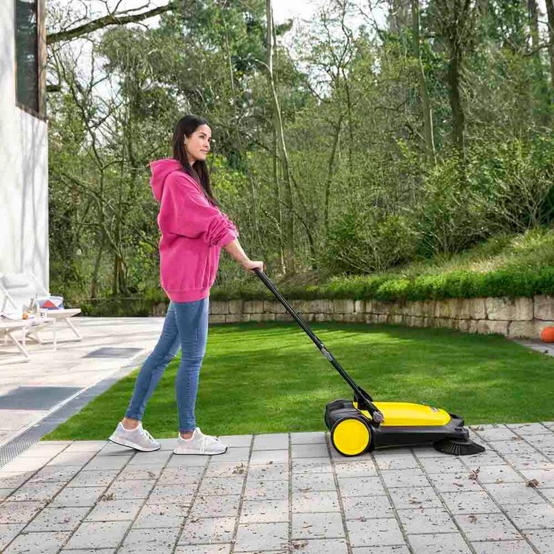 varredeira-de-piso-karcher-s4-twin-com-3-escovas-semi-profissional_04