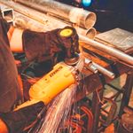 esmerilhadeira-angular-9-pol-dewalt-dwe496-b2-2600w_04