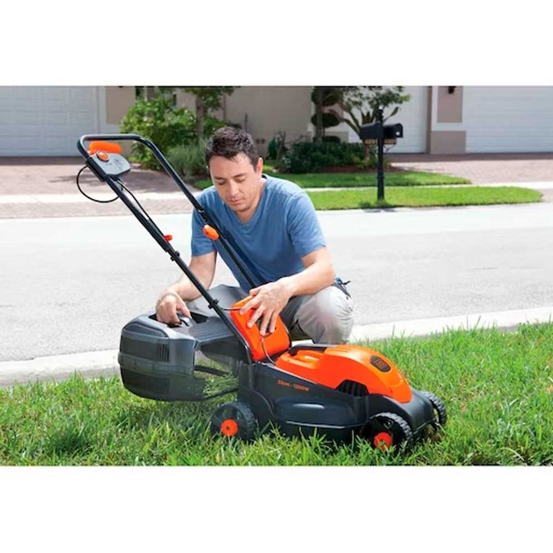 cortador-de-grama-eletrico-1200w-black-decker-gr1000-b2_07