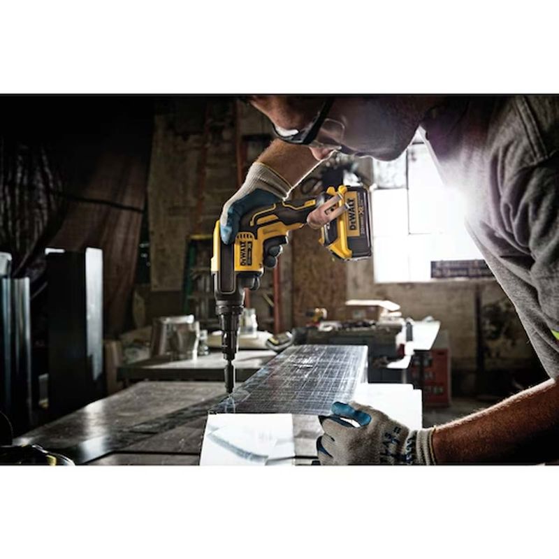 parafusadeira-drywall-1-4-pol-dcf622b-dewalt-sem-bateria-e-carregador_03