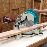serra-de-meia-esquadria-12-pol-ls1221-1750w-makita_03