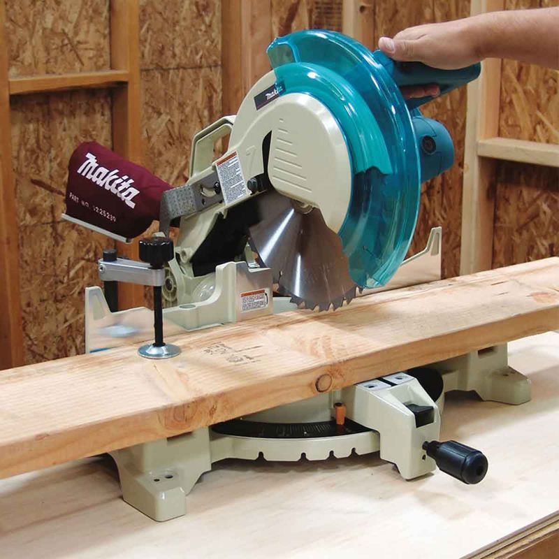 serra-de-meia-esquadria-12-pol-ls1221-1750w-makita_04