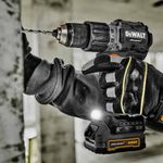 kit-furadeira-e-parafusadeira-de-impacto-mclaren-dewalt-com-acessorios_05
