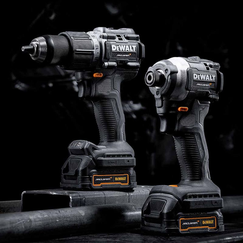 kit-furadeira-e-parafusadeira-de-impacto-mclaren-dewalt-com-acessorios_06