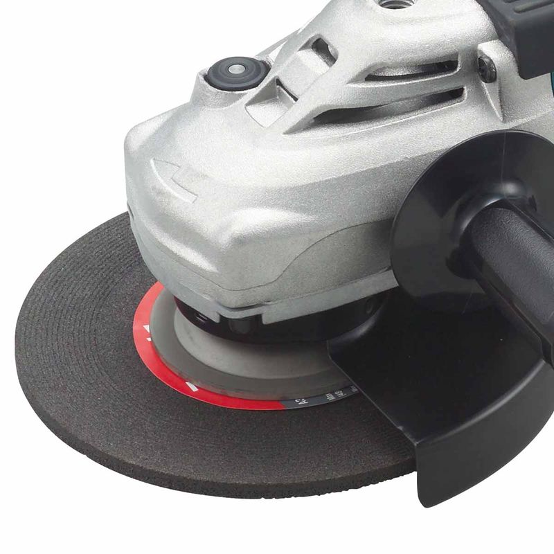 esmerilhadeira-angular-makita-7pol-ga7020-2200w_02.jpg