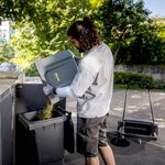 varredeira-manual-karcher-km-70-15_04.jpg