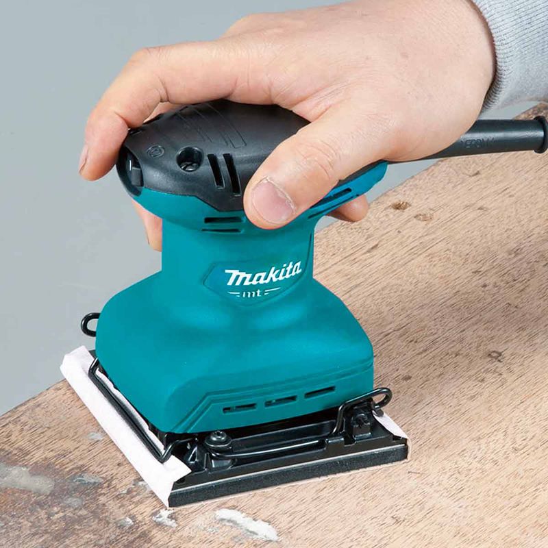 lixadeira-180w-m9200b-220v-makita_02