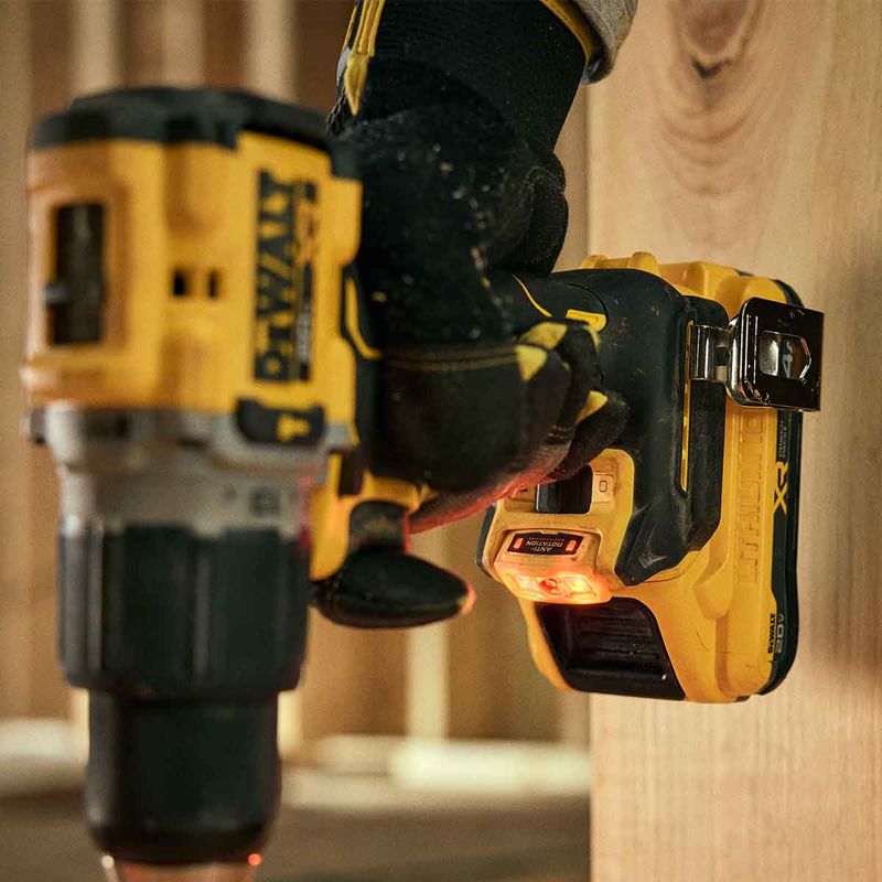 parafusadeira-furadeira-de-impacto-1-2-pol-20v-dewalt-dcd806_06