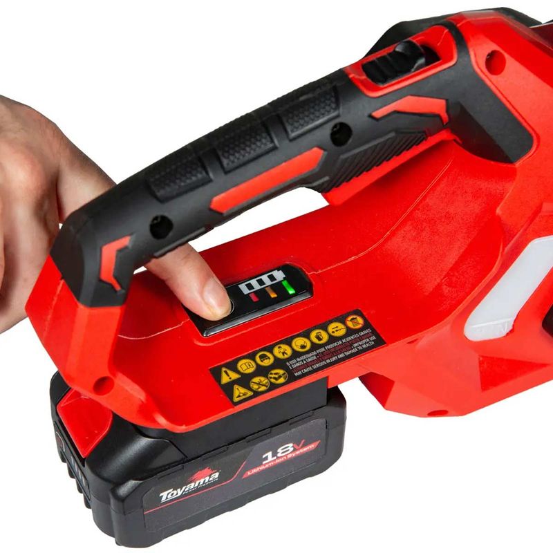 motosserra-10-pol-18v-toyama-com-bateria-4ah-e-carregador_09